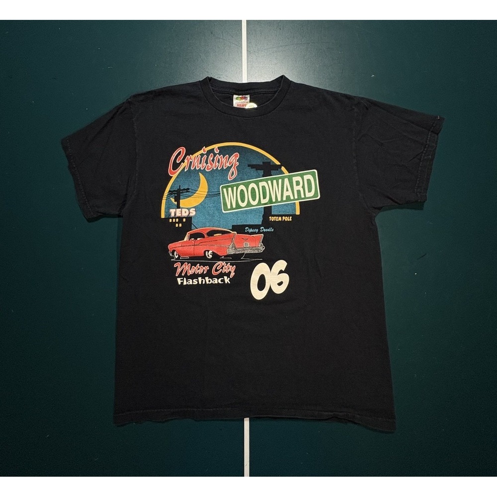 Vintage Woodward Dream Cruise Motor City Flashback Graphic T Shirt Large 2006‎